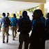 Despachan estudiantes en liceo de Haina por paro de profesores