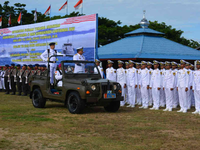 Ariawan Pimpin Sertijab Danlantamal X dari Ipung Purwadi ke Nurri Andrianis Djatmika 