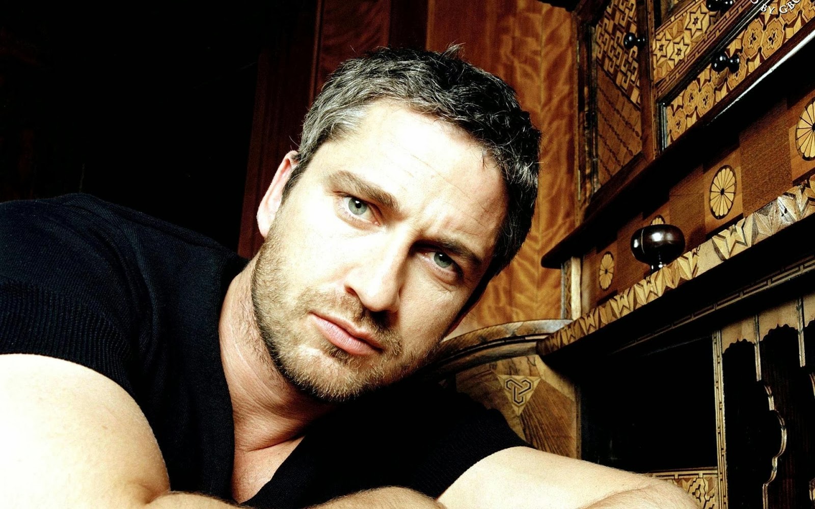 Latest Movie Trailers : Gerard Butler Wallpapers Gallery
