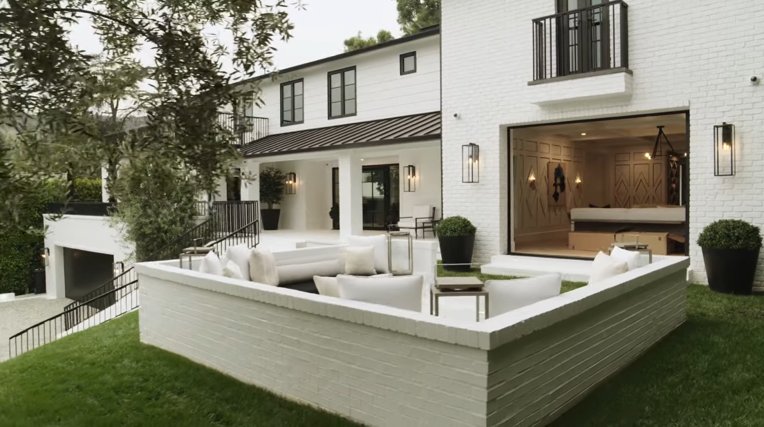 16 Interior Design Photos vs. 9531 Heather Rd, Beverly Hills, CA Luxury Home Tour