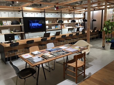 廃レンガをリサイクルして温室を建設 - 廃材で壁を作る