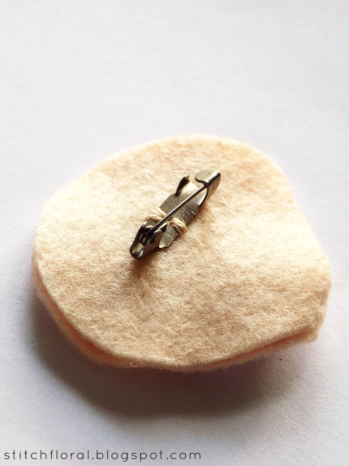DIY embroidered brooch tutorial Stitch Floral