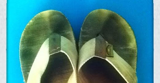 best sandals for sweaty feet