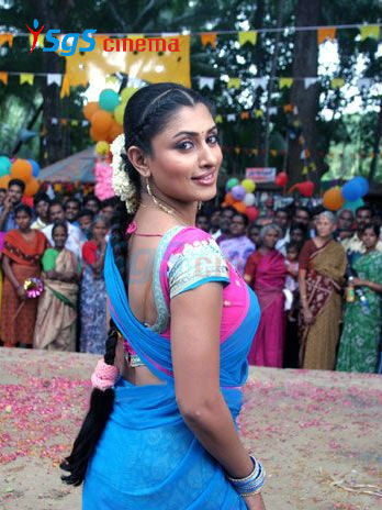 tamil_actress_malavika_in_side_post_sare