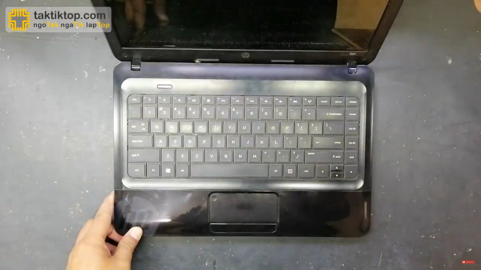 Tutorial Mengganti Keyboard HP 1000 Service Laptop Jogja