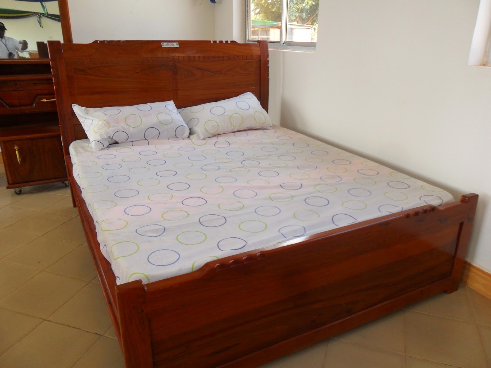 Banzi wa Moro Kitanda 'Six BY six'