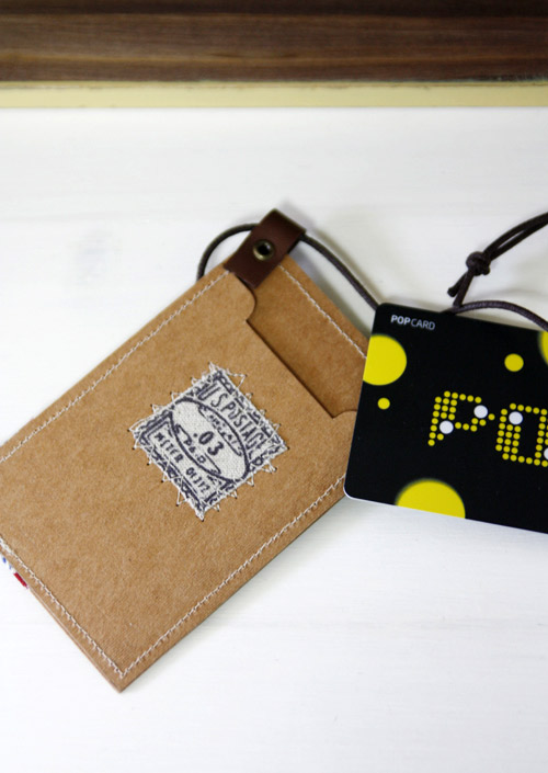 Gift Card holder with kraft tex paper. DIY tutorial in pictures.