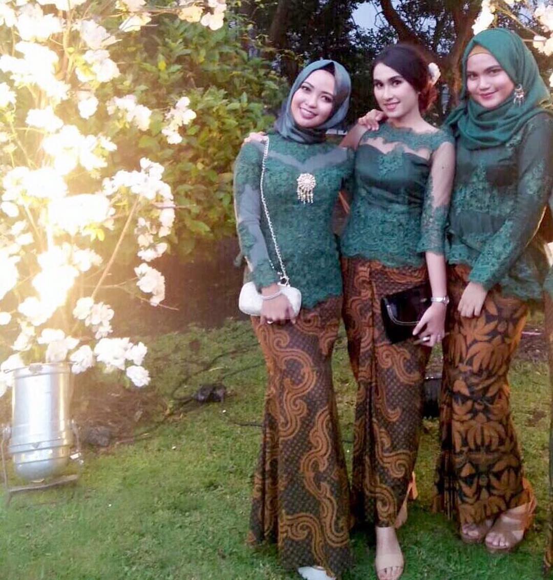 Samandbret Jenis Pakaian Kebaya Modern Modis