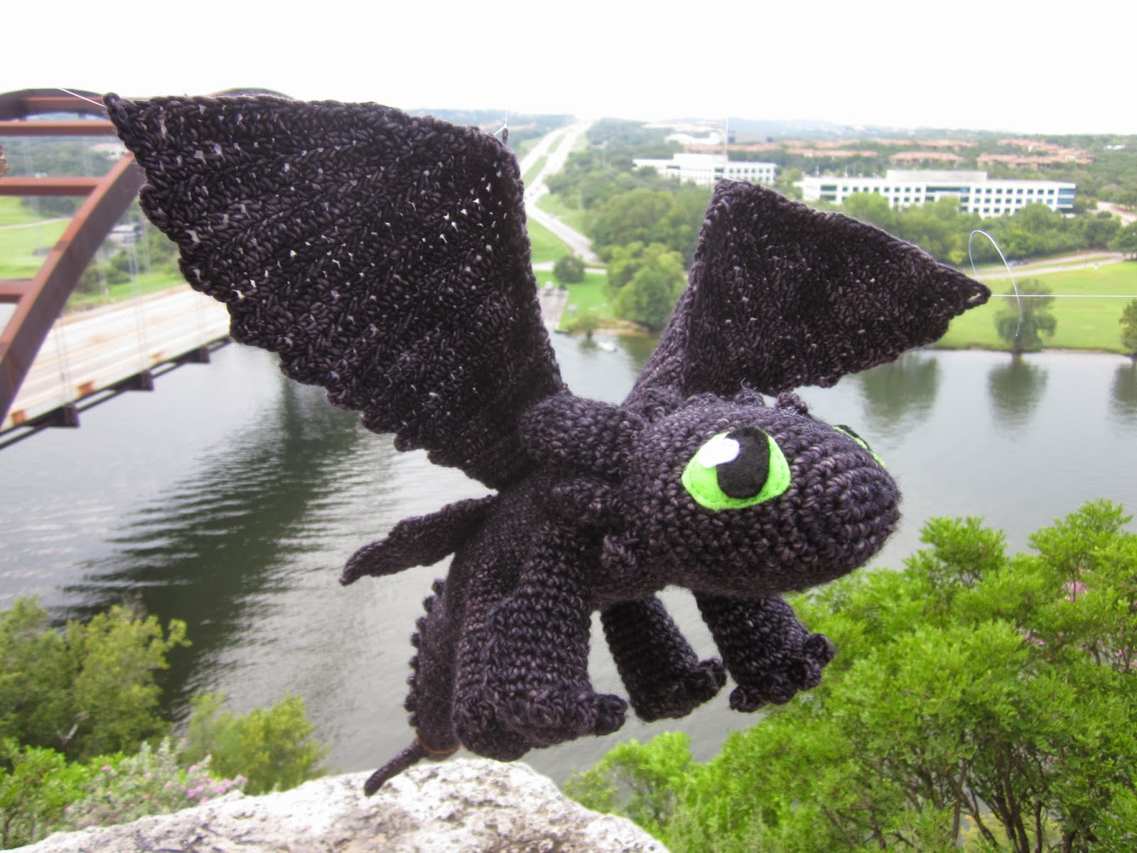 lemmy-loop-toothless-amigurumi