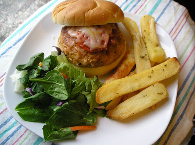 Slow Cooker Pizza Turkey Burgers ~ Edesia's Notebook