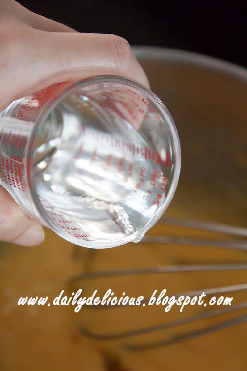 dailydelicious Green tea chiffon cake with Green tea white chocolate