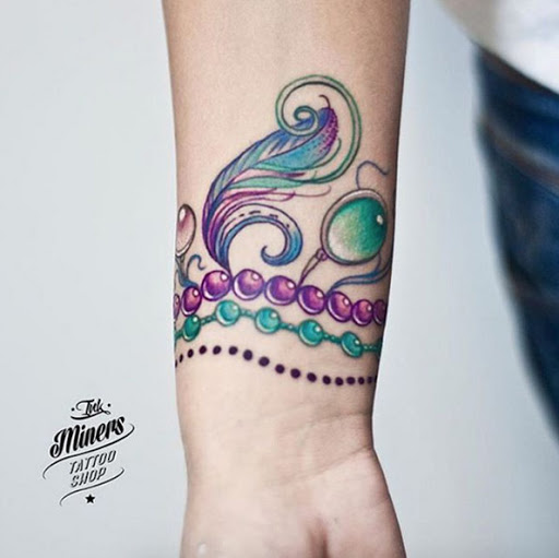 Estas jóias coloridas