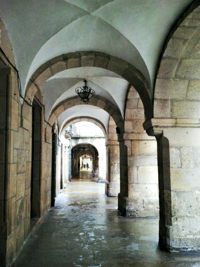 foto de arcos en santiago de compostela