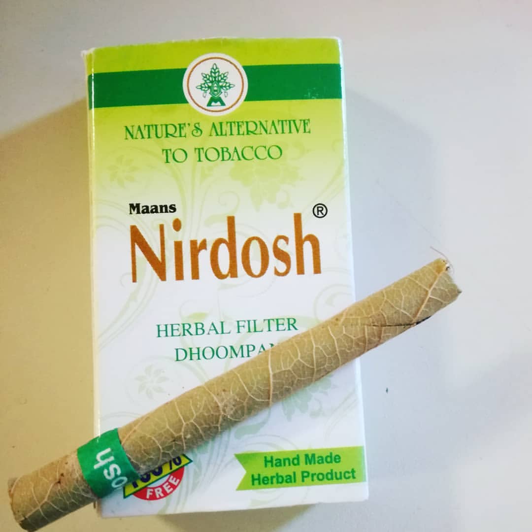Nirdosh сигареты купить. Биди Нирдош. Nirdosh сигареты. Сигареты Nirdosh и Индия. Безникотиновые сигареты Nirdosh.