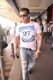 Salman Khan along with Katrina Kaif snapped at airport to leave shoot for 'Ek Tha Tiger'