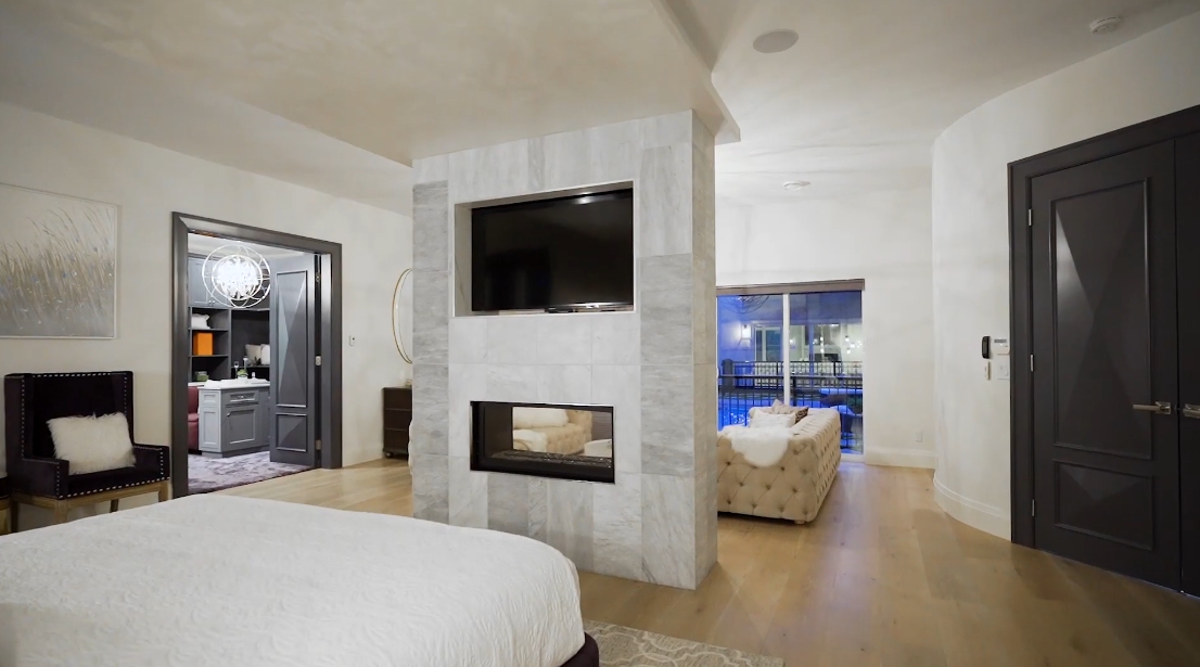 58 Interior Design Photos vs. 13988 34 Ave, Surrey, BC Luxury Mansion Tour