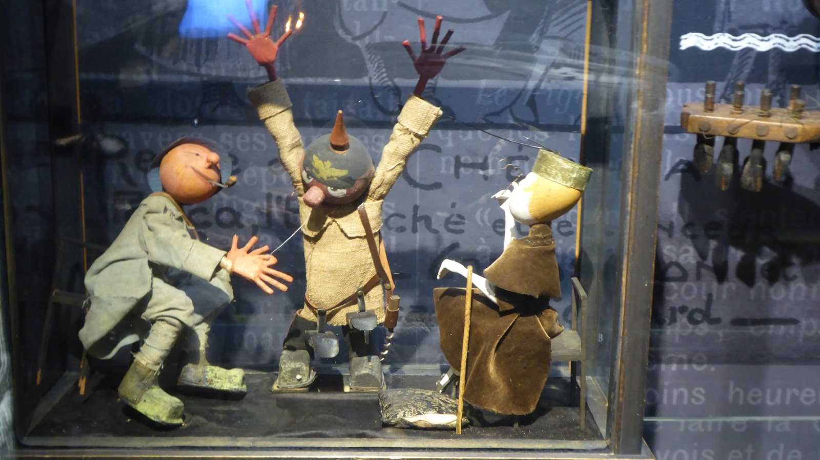 Toy soldiers and real battles WW1 French puppet theater at Verdun
