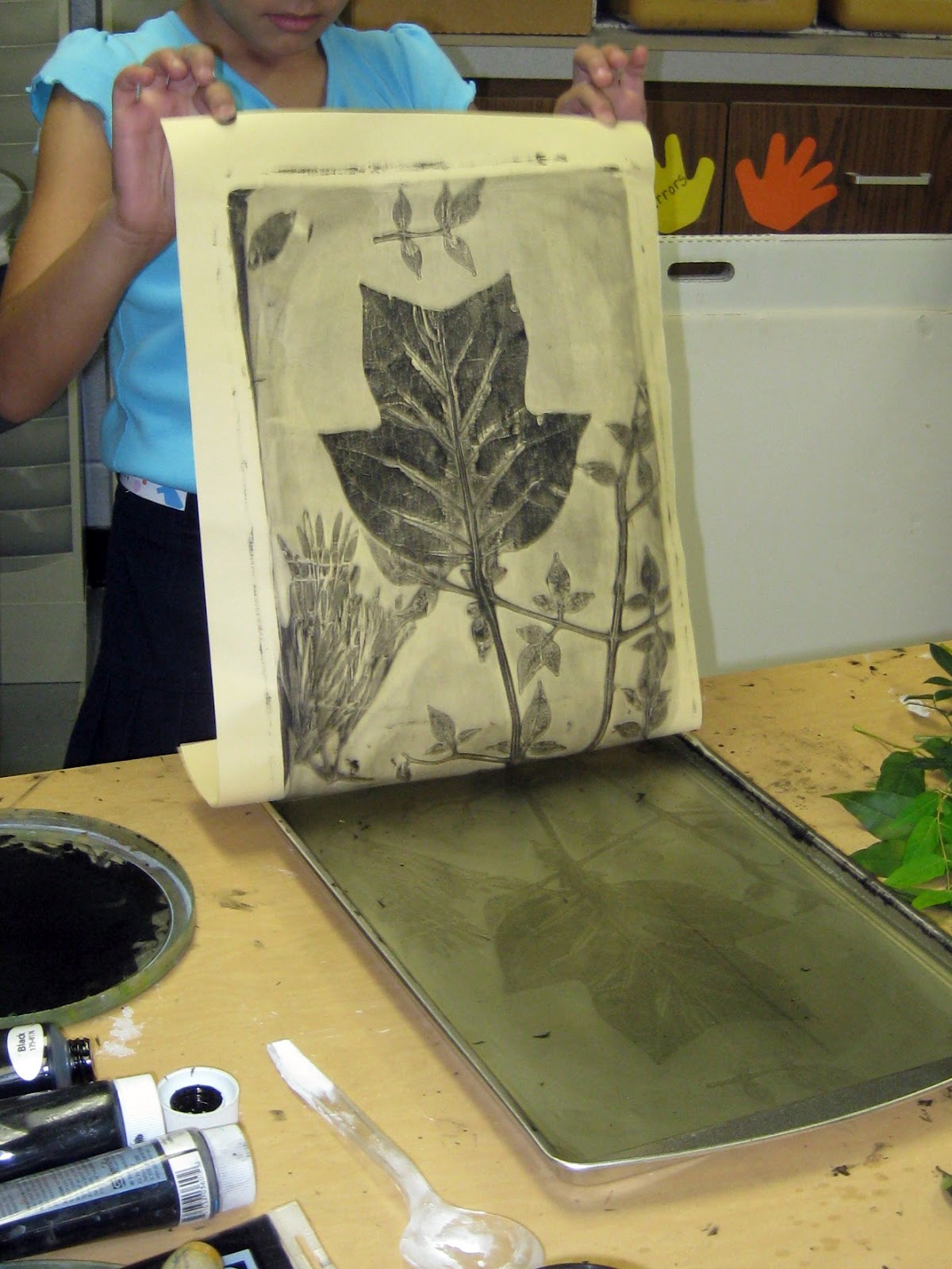 Cassie Stephens: In the Art Room: Leafy Spring Prints