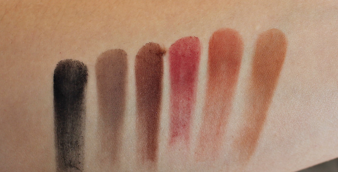 Huda Beauty Textured Shadows Palette Rose Gold Edition swatches