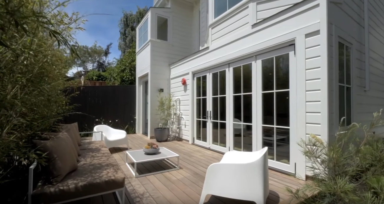 16 Photos vs. Exquisite Contemporary Retreat in San Francisco, California | Sotheby's International Realty - Luxury Home & Interior Design Video Tour 16 Photos vs. Exquisite Contemporary Retreat in San Francisco, California | Sotheby's International Realty - Luxury Home & Interior Design Video Tour