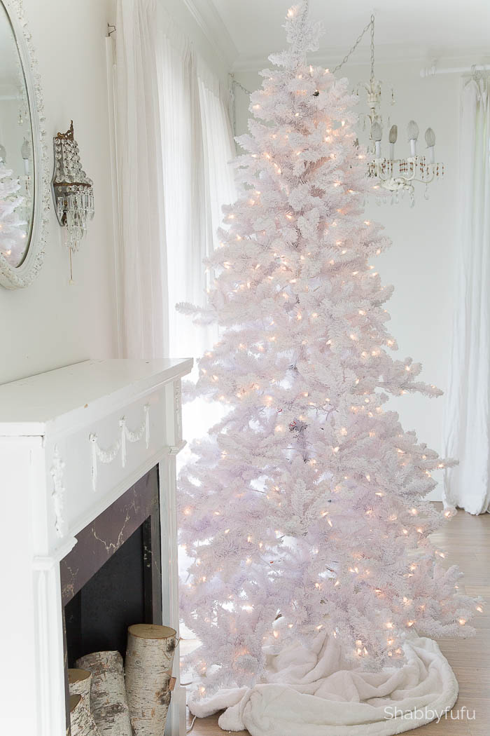Secrets and Tips For Decorating White Christmas Trees  Shabbyfufu