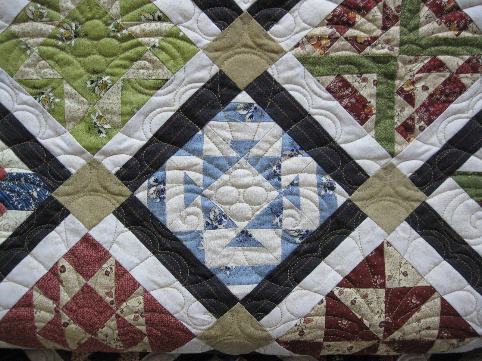 Moonbear Longarm Quilting Custom e2e for Claudia's Jelly Roll