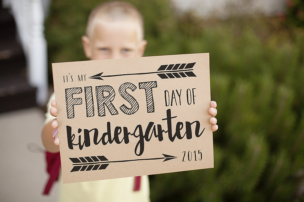 less-ordinary-designs-first-day-of-school-free-printable-signs