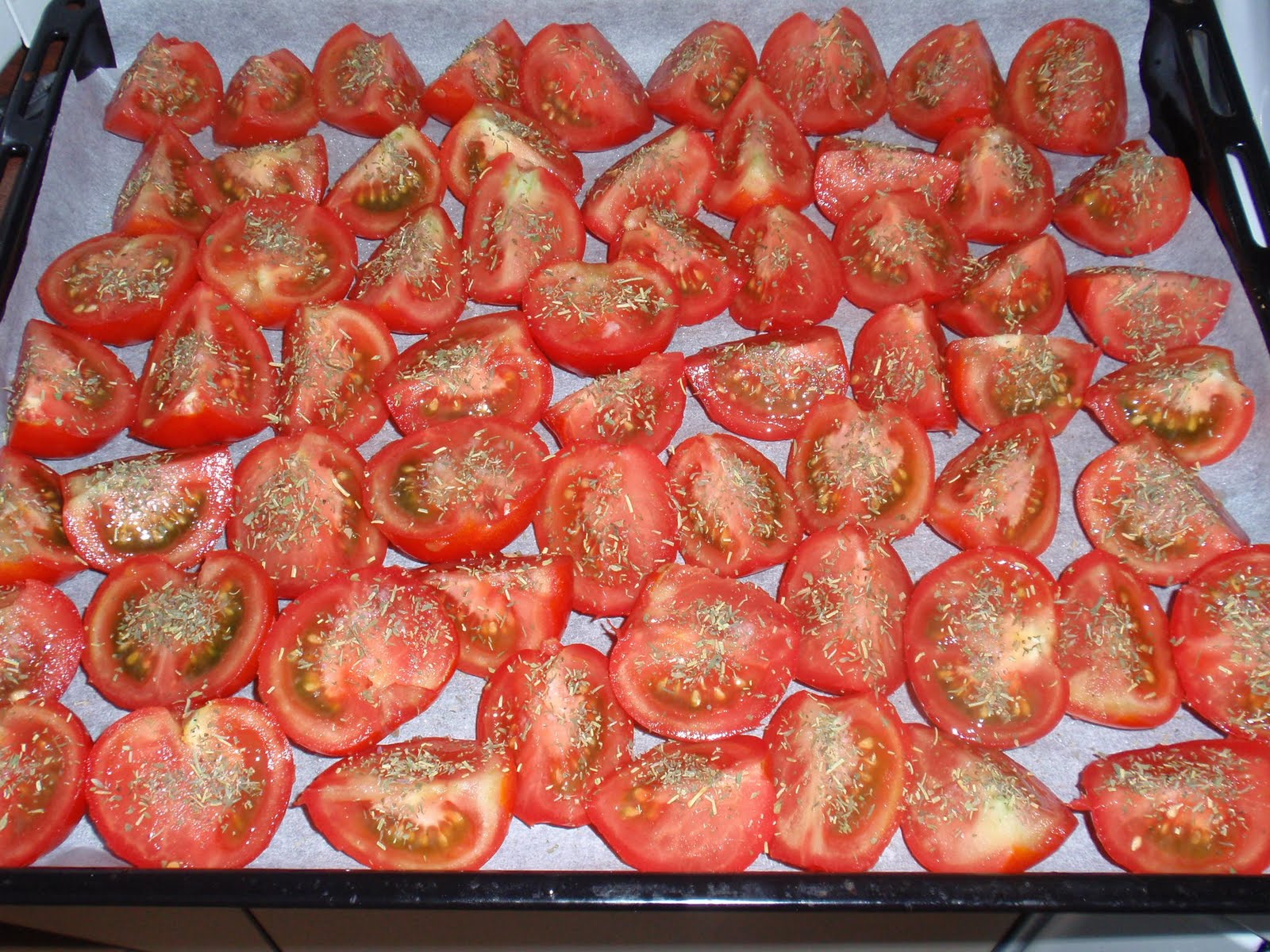 concept Residence rigidity Editos gardumynai: Džiovinti pomidorai aliejuje