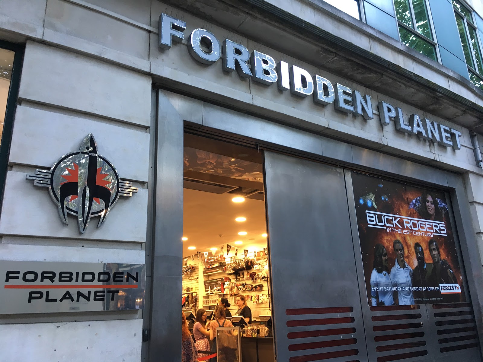 Forbidden Planet Comic Book Store Black T-Shirt XL New York City