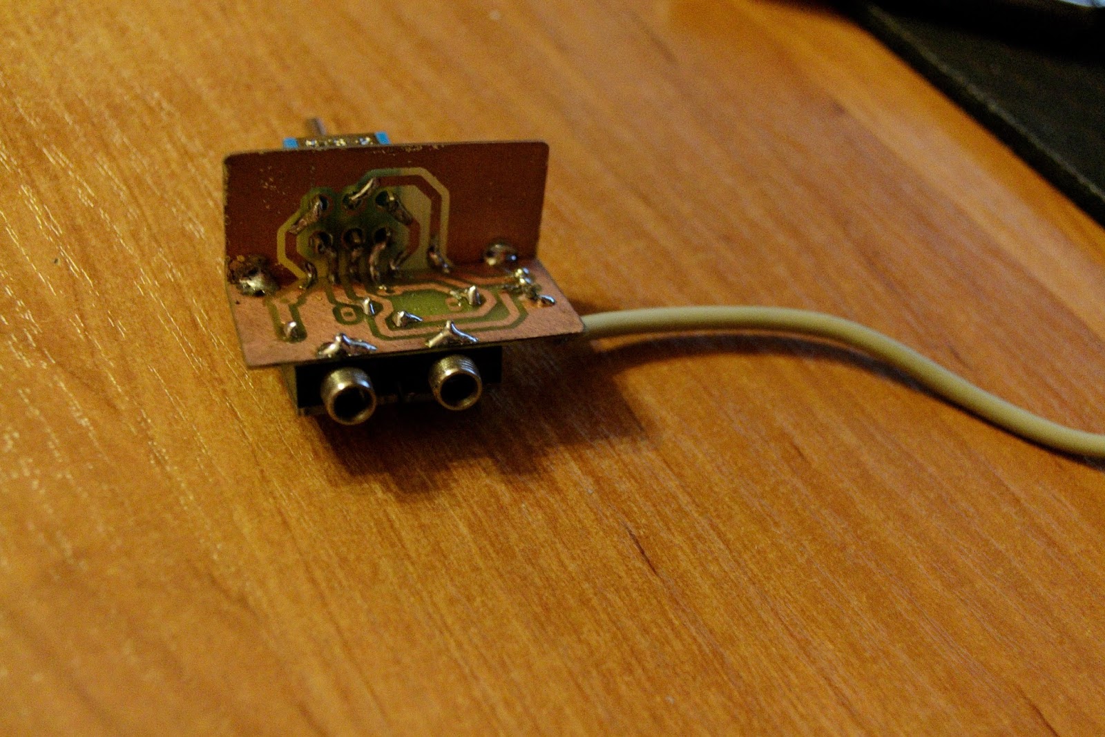 Коммутатор на 2 порта rj-45. Hdmi switch v1. Аудио переключатель 4 входа 2 выхода. Переключатель 2 входа 1 выход. Hdmi-свитч premier 5-871-0.