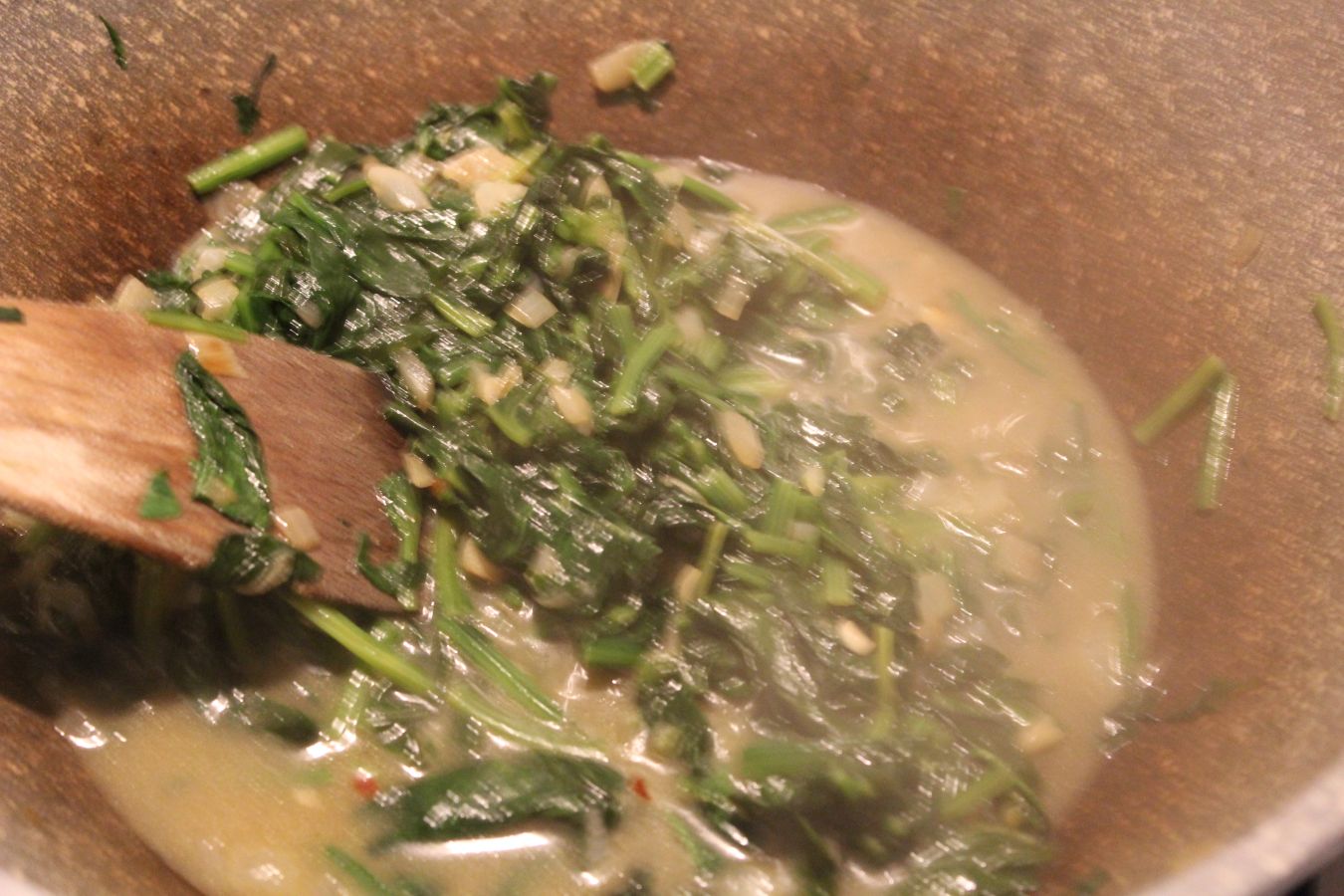 Putenschnitzel, Spinat, Kartoffelgratin und Sahnesoße – glatzkoch.de