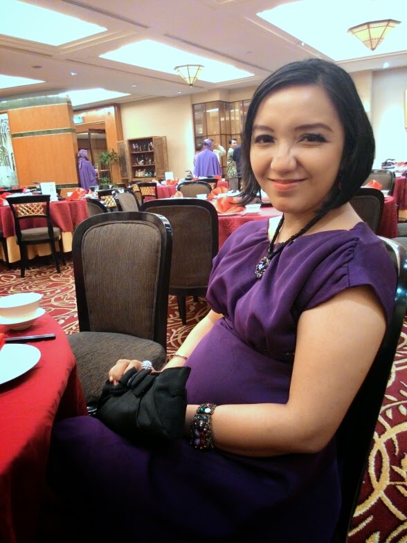 Bumil twuko. Bo bumil. Jilbab hamil. Bumil twaku. Bumil.