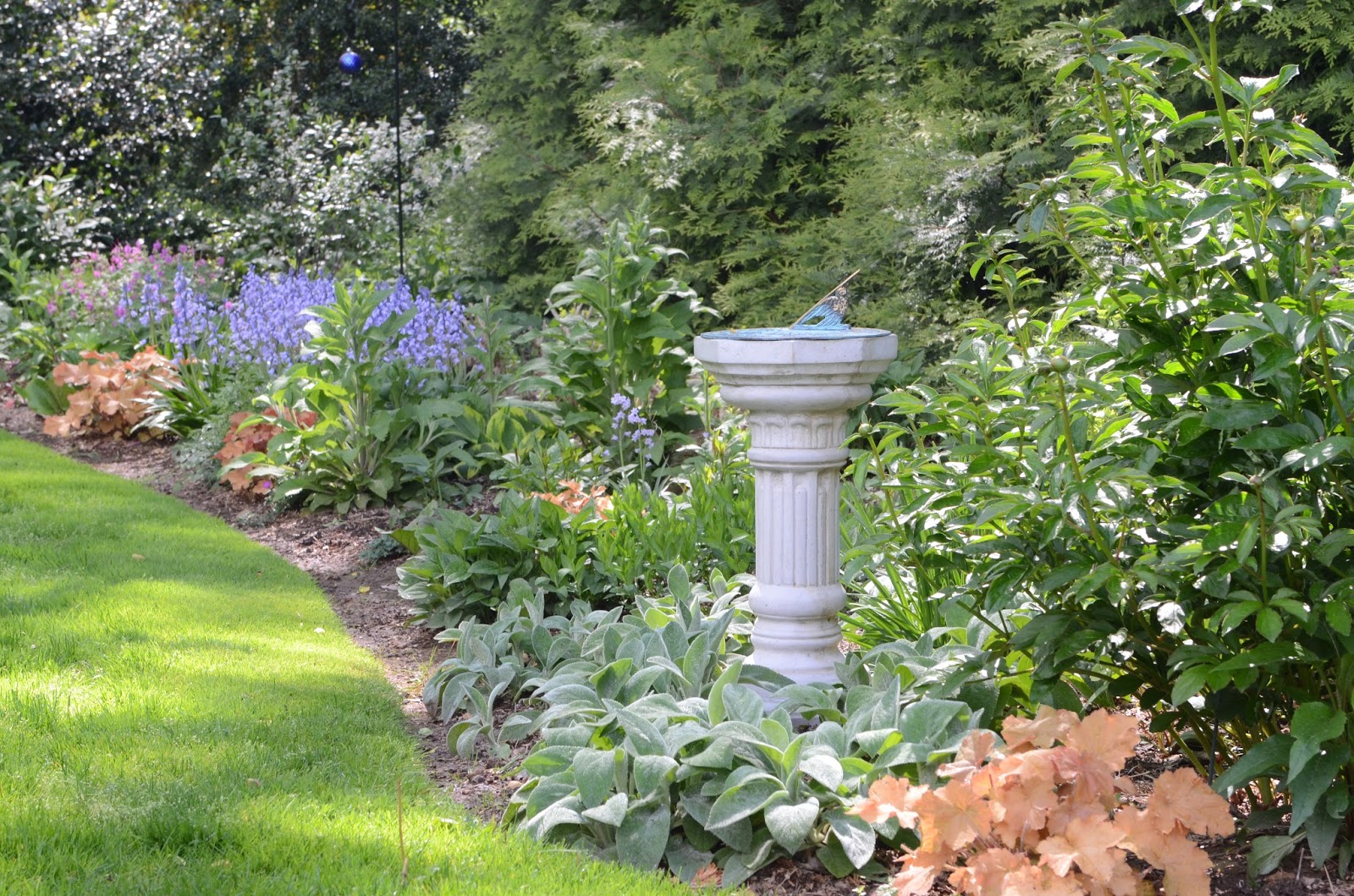 Combining Colors in the Landscape - Lasting Landscapes by Carol