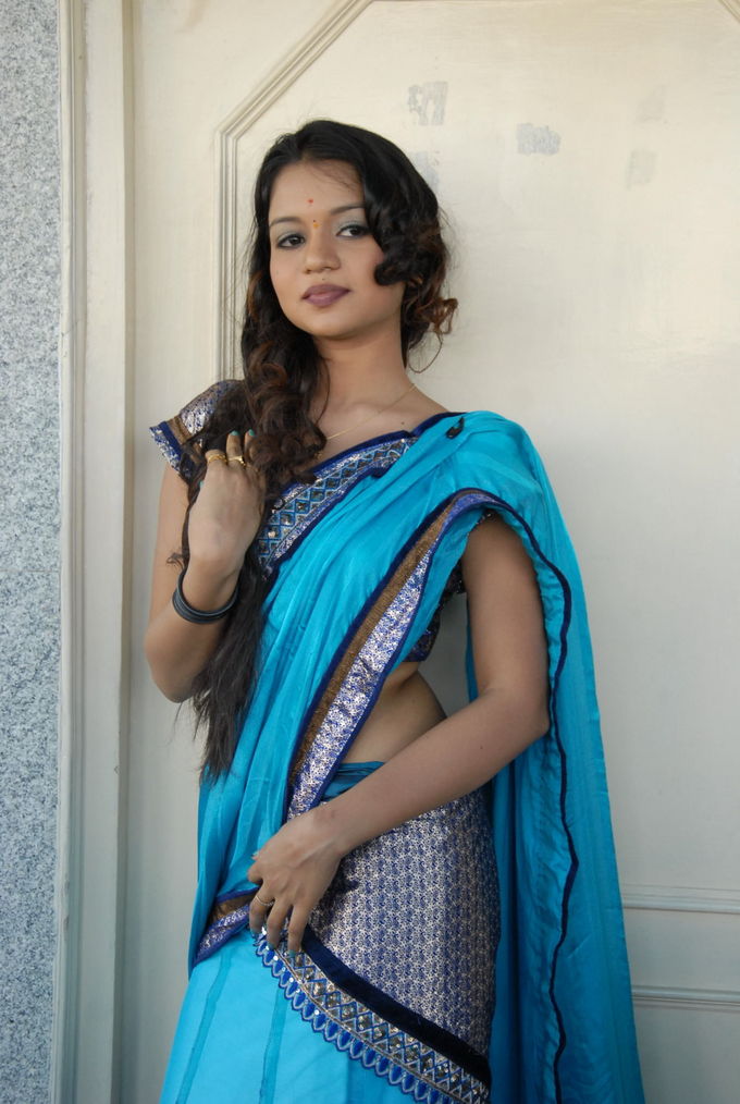 Nude Tollywood Pics: Bhavya hot of aishwarya