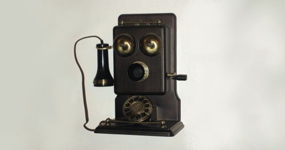 Primeros teléfonos. Teléfonos antiguos.
