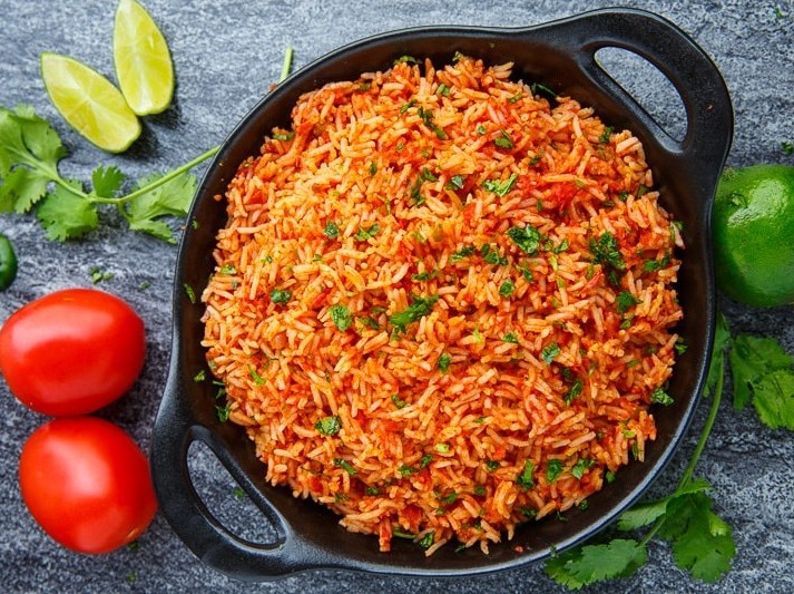 Vídeo receta) Delicioso arroz rojo mexicano | Fácil de preparar, ideal para  una cena rapida