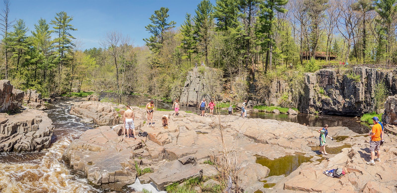 Wisconsin Explorer Hiking the Ice Age Trail Eau Claire Dells Segment