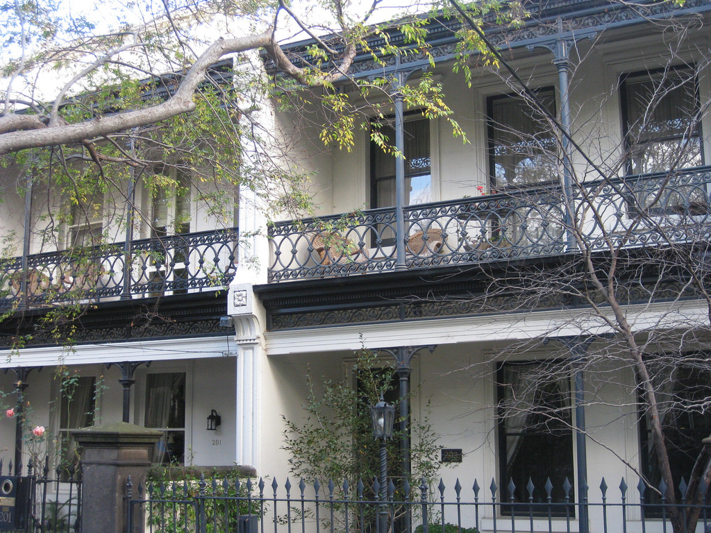 ART and ARCHITECTURE, mainly Australian terraced housing that survived