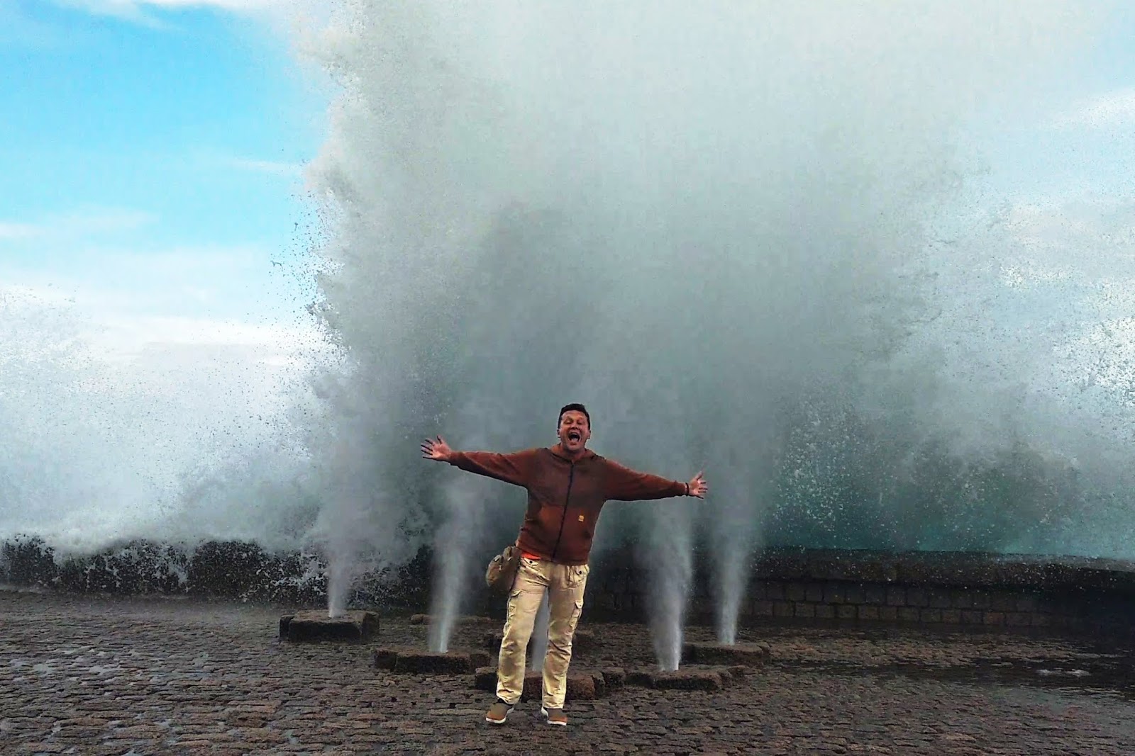 Сан себастьян гребень ветра. Схема ветровой волны. Сан себастьян. Скульптура el peine del viento. Скульптура el peine del viento.