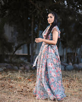 Rashmi Gautam Latest Photo Shoot HeyAndhra.com
