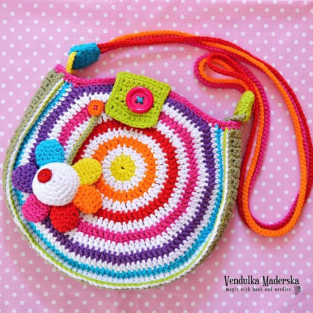 Crochet rainbow bag pattern