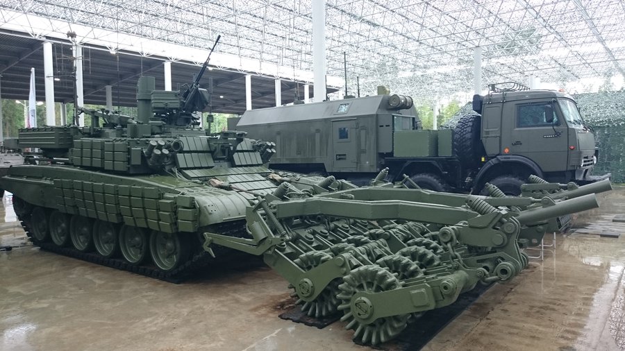 Боевая машина разминирования бмр-3м. Бронированная машина разминирования бмр-3. Бронированная машина разминирования бмр-3ма. Ртк разминирования «проход-1». Бронированная машина разминирования бмр-3м вепрь.