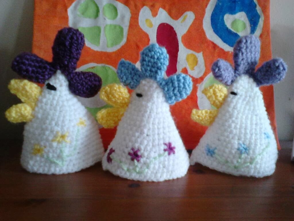 Bits and Bobs Zone: Chicken egg cosies