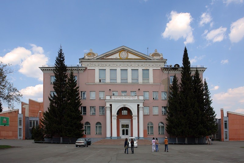 Челябинск дворец пионеров Челябинск дворец пионеров