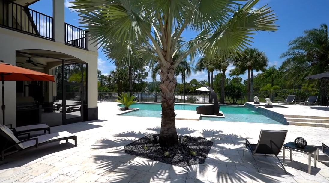 Tour 2494 Se Ranch Acres Cir, Jupiter, FL vs. Interior Design Photos