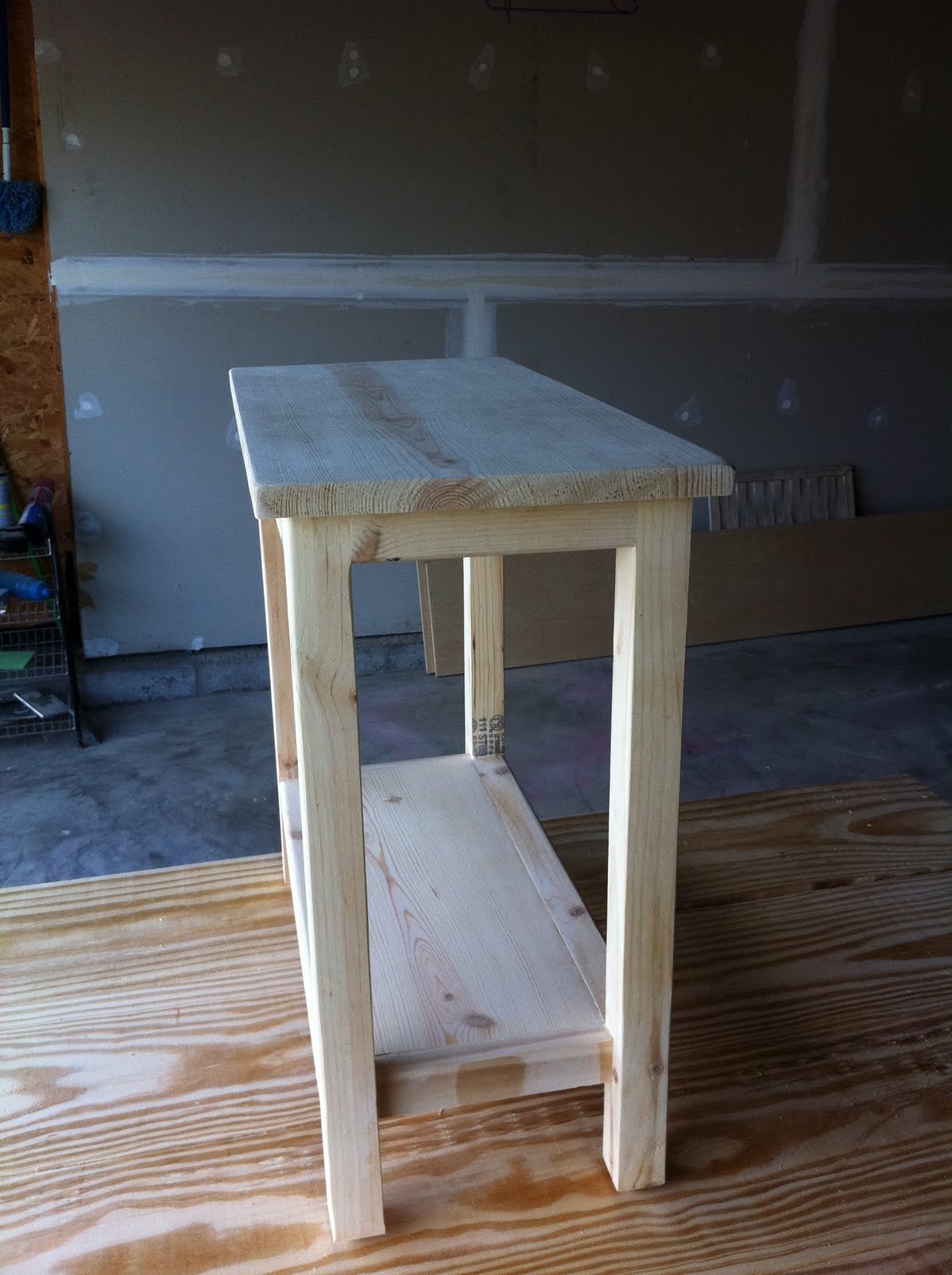 The Quaint Cottage DIY Simple End Table for Small Spaces