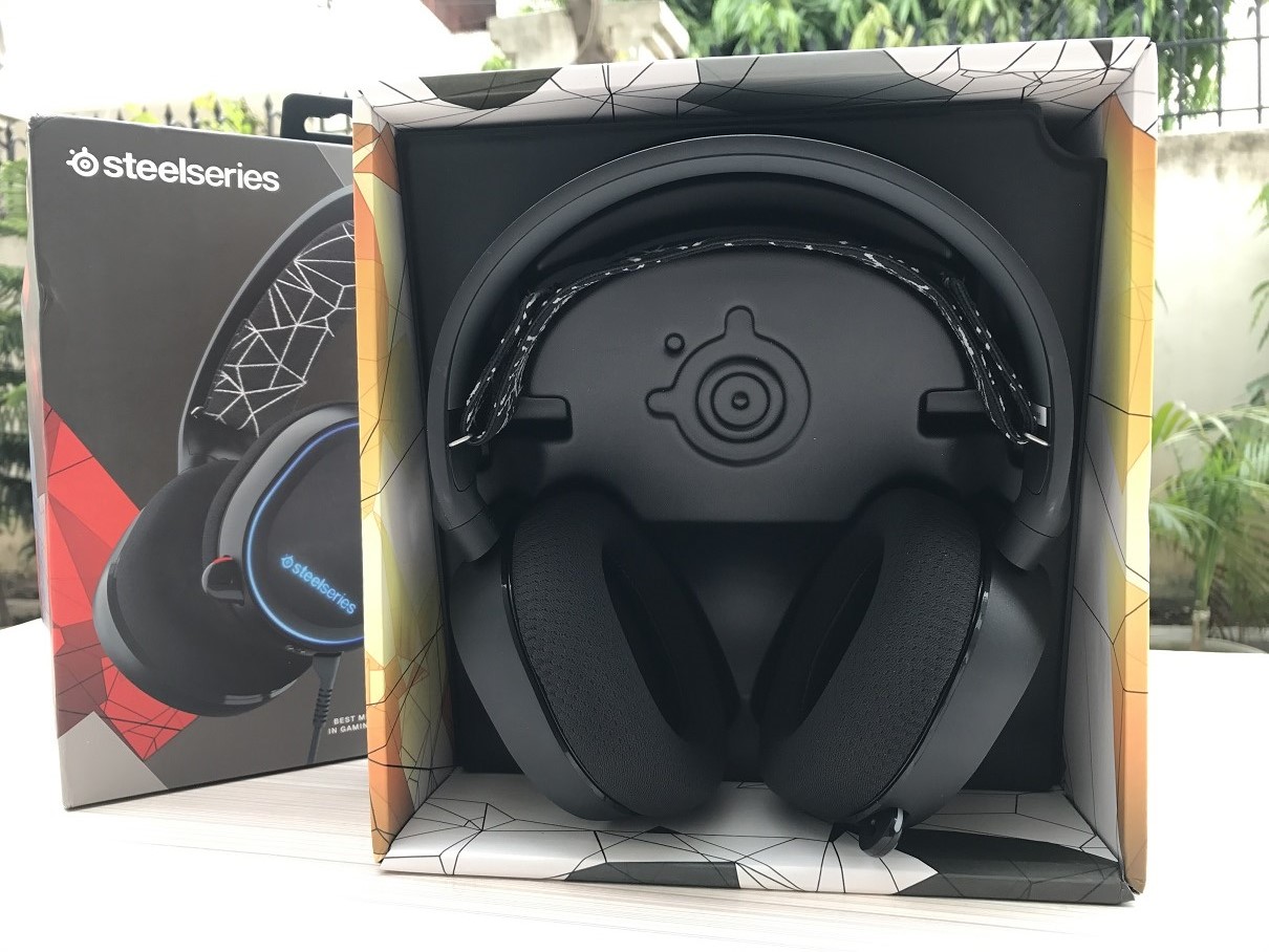 SteelSeries Arctis 5 Review ~ Computers and More | Reviews