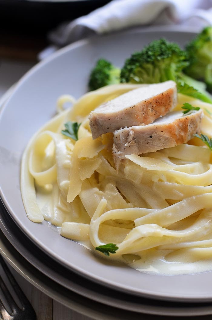 Creamy Fettuccine Alfredo Lisa's Lemony Kitchen