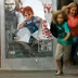 Ο ”Chucky” προκαλεί τρόμο στα ανυποψίαστα θύματα της promo-φάρσας (NEW Video)