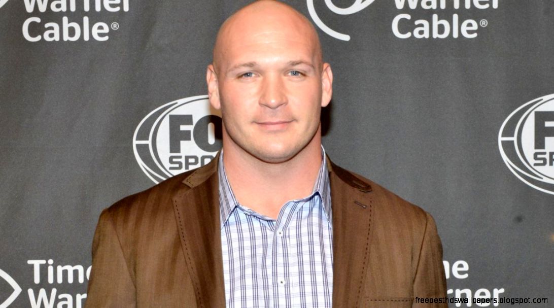 Brian Urlacher waited eight months to show off his new hair  FOX